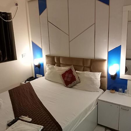 Hotel Green Leaf Kalkuta Zewnętrze zdjęcie
